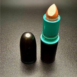 GODDESS MAC lipstick!